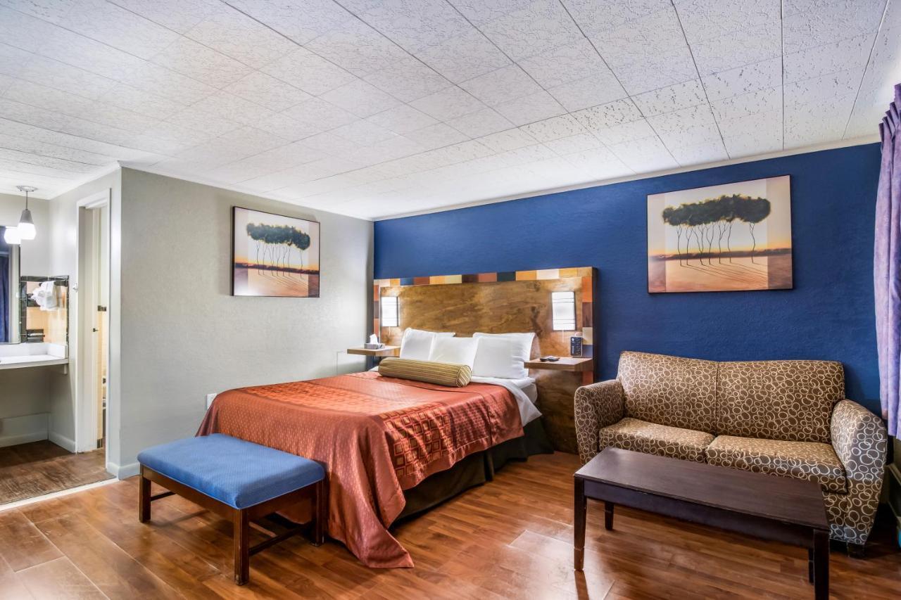 Highland Inn New Cumberland Exteriér fotografie